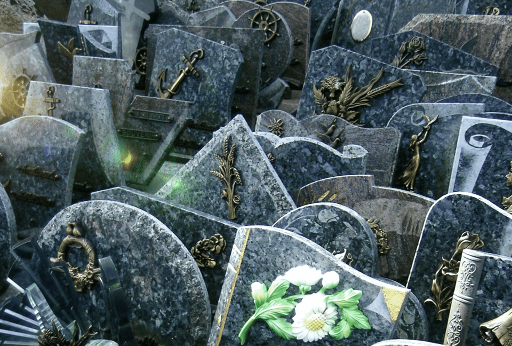 à quoi sert une plaque funéraire