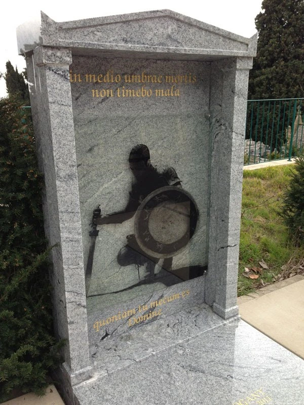 Plaque spéciale en verre monument funéraire en granite